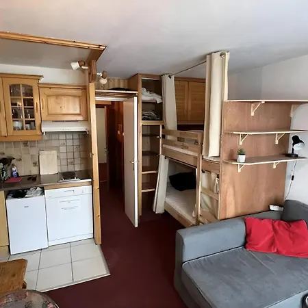 - Inout - 5 Beds Flat G-7